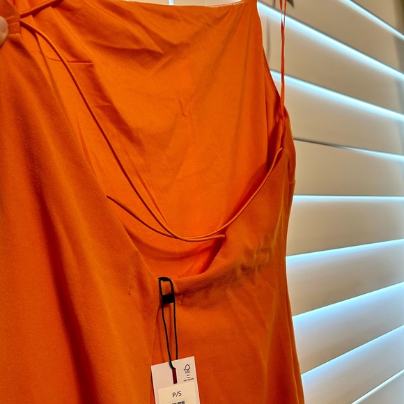 Dynamite Women’s Asymmetrical Open Back Midi Dress (S) - Picture 4 of 4